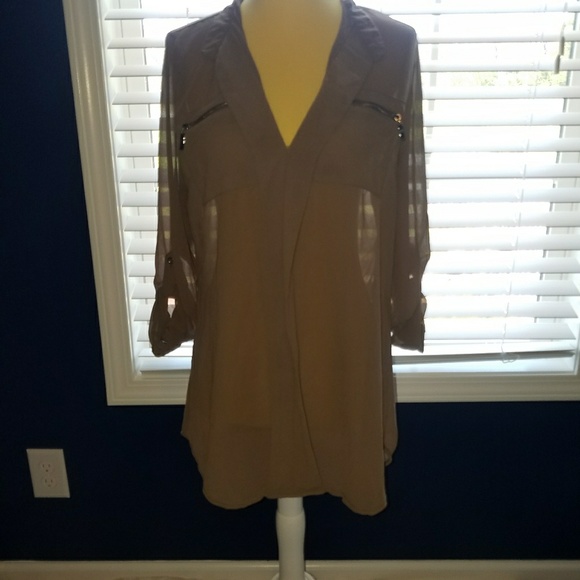 cotton express Tops - ❗Sale ❗ Taupe Tunic with Convertible Sleeves